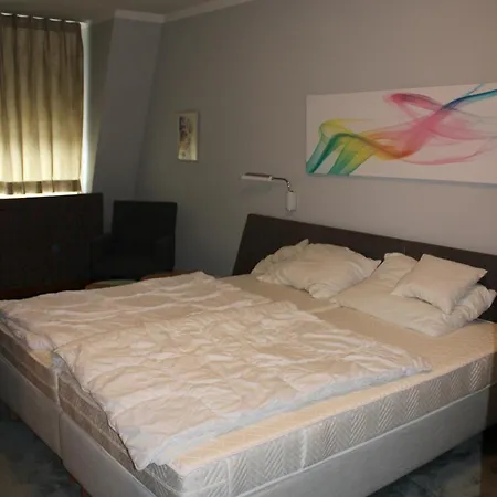 מלון Lachnerhof 3*